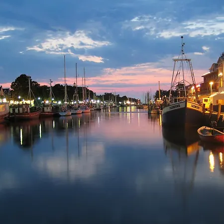 Doppelzimmer Dinner, Direkt Am Alten Strom Rostock